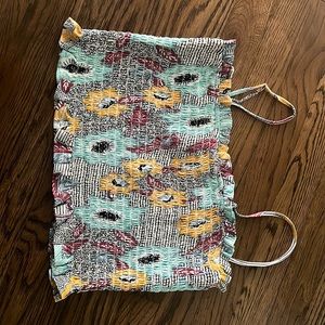 BCBGeneration Size Medium Smocked Top